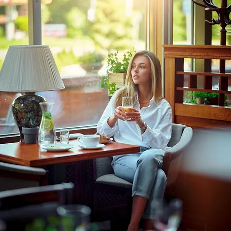 Ξενοδοχείο Hotel Verde 3*